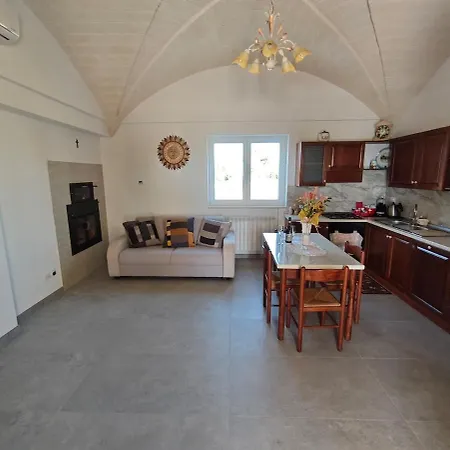 Villa Con Trullo Santo Scalone Carovigno