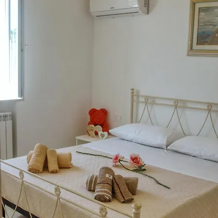 Villa Con Trullo Santo Scalone Carovigno